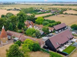 The Roost Group - 29 Guests - Two Luxury Barns – dom wakacyjny w mieście Gravesend