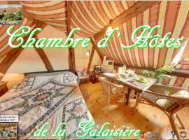 Chambre d'Hôtes de La Galaisière, bed & breakfast i Préaux