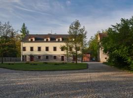 Penzion Velký mlýn, hotel en Hlučín