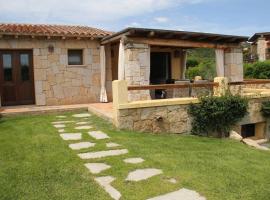 Sunny House a Punta Molara, ξενοδοχείο σε San Teodoro