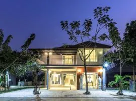 Happy Land Residence