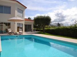 Casas Cerejas, hotel di Serra de Mangues