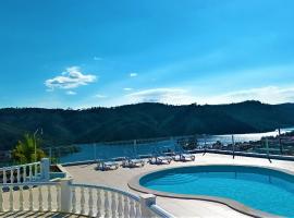 Lago Azul Villas, kúria Ferreira do Zêzerében