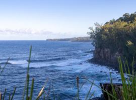 Hale Laule'a at Opihi Point - Oceanfront, Gated Estate, holiday rental in Hakalau