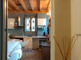 Appartamento indipendente in Franciacorta, дом для отпуска в городе Passirano