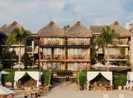 Casa Joseph Zicatela - Adults Only, luxury hotel in Puerto Escondido