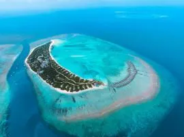 Hideaway Beach Resort & Spa, FREE SHARED CHARTER FLIGHT for two on stays of 7 or more nights from September 2025 until 23rd December 2026