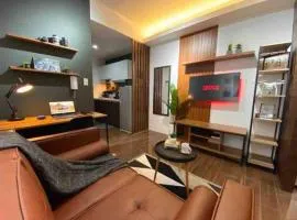 Modern Classic 1 BR Condo Air Residences Makati