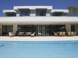 VILLA SP SUITES SANTA PONSA, vila v mestu Santa Ponsa