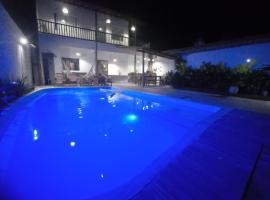 Casa Versel Trancoso, hotel cerca de Playa Rio Verde, Trancoso