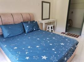 Eng Ban Hin guesthouse, appartement in Malakka