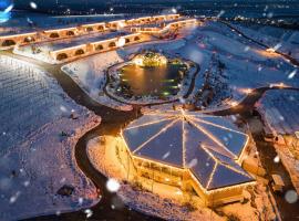 Casa Timiș - Wellness & Spa Resort, хотел с басейни в Chiţorani