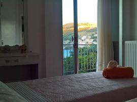 Lina's Apartment 2, vacation rental in Amfilochia