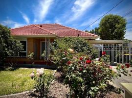 Entire house between Marion /Flinders university, alquiler temporario en Sturt