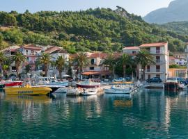 Holiday Home Capitain's House, hotel em Podgora