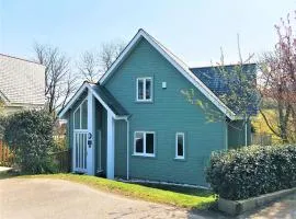 Trewhiddle Retreat V10 by Together Travel - Luxury 4-Bedroom Villa