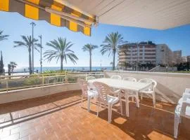 R139 Beachfront apartment Guillem