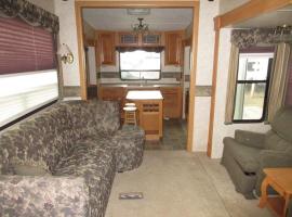 Entire High End RV - Fully Furnished, alquiler vacacional en Midland