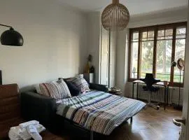 Double Bedroom & Kitchen - Perle du Lac, Geneva