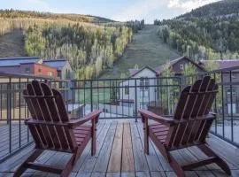 Ski In Out Lift 7! Deck, Hot Tub, Garage Parking condo