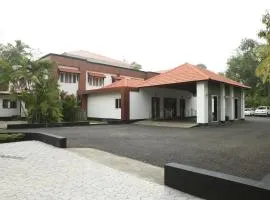 Karapuram Village Resort & Spa
