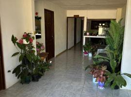 Hospedaje Angela, hotel cerca de Parque Nacional Barra Honda, Nicoya