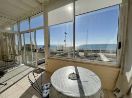 Duplex de charme en front de mer avec véranda - FR-1-361-32, hotell sihtkohas Bouillon