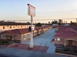 Diamond Bell Inn & Suites