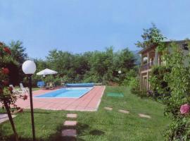 Hotel The Marquee, hotel v destinaci Castelnuovo di Garfagnana