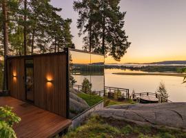 The WonderInn Mirrored Glass Cabin - Wonderinn Delta, lodge i Hektner