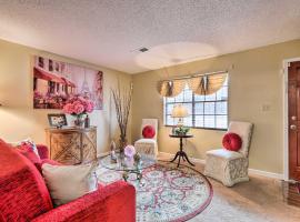 Family Home Near Panola Mountain State Park!, hotel u gradu Woodstream