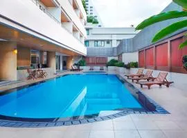 S.M. GRANDE RESIDENCE
