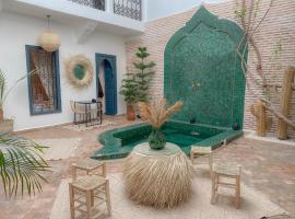 Riad Dar Marrakcha, hotel cerca de Museo Boucharouite, Marrakech