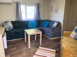 Lovely and friendly Mobile Home in Gassin France, vacation home in Gassin