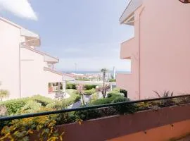Appartamento a 20mt dal mare con piscina condominiale
