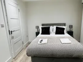Premium Suits Near Heathrow