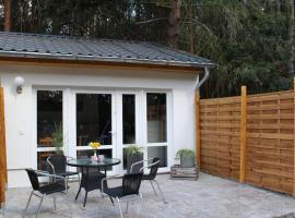 Haus Wilma Grüne Idylle im Wald direkt am See, hotel en Wendisch Rietz