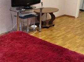 Квартира посуточно далеко от центра, place to stay in Chernihiv