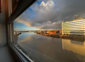 Yare Quays River View – hotel dla rodzin w mieście Great Yarmouth