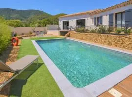 Awesome Home In Propiac With Wifi