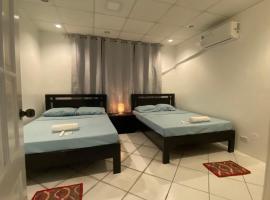 ROMY'S PLACE - ENTIRE 2ND FLOOR APARTMENT, hotel di Vigan