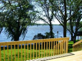 Sugar Creek Lakehouse, hotel di Elkhorn