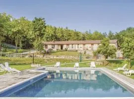 8 Bedroom Pet Friendly Home In Badia Tedalda Ar