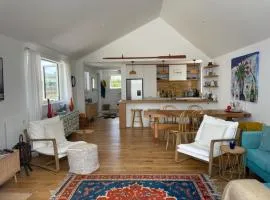The Lighthouse - Boathouse Bay
