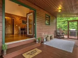 Peak-a-Blue Cabin - Watch Movies from Hot Tub, Mountain View, Fire Pit, Oversized Deck, Screened-in Porch