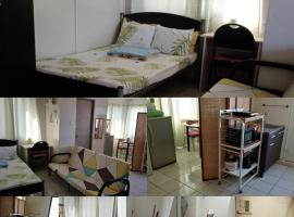 Spacious Studio unit beside Enchanted Kingdom at Santa Rosa City Laguna，聖羅莎魔法王國附近的飯店