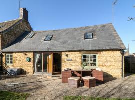 The Tap Room, holiday home in Kingham