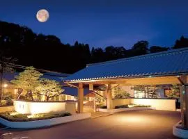 TAKITEI Riverside Onsen ーA Hidden Ryokan in Kanazawaー