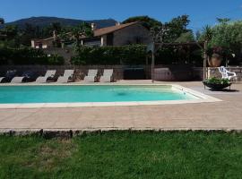 Magnifique villa piscine Propriano, semesterhus i Olmeto