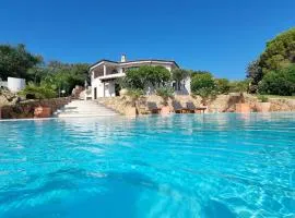 Villa con Piscina Luna Rossa